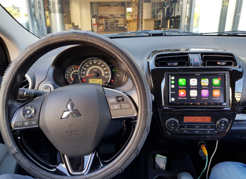 Mitsubishi Space Star. Android Auto - Apple Car Play.